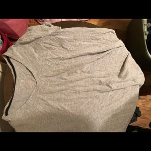 4 shirts 10 dollars each